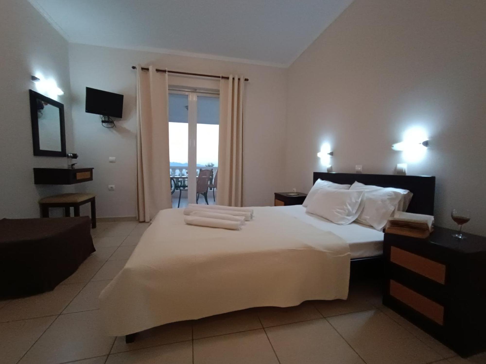 Pouliezos Koklanis Zante Apartments Аликес Екстериор снимка