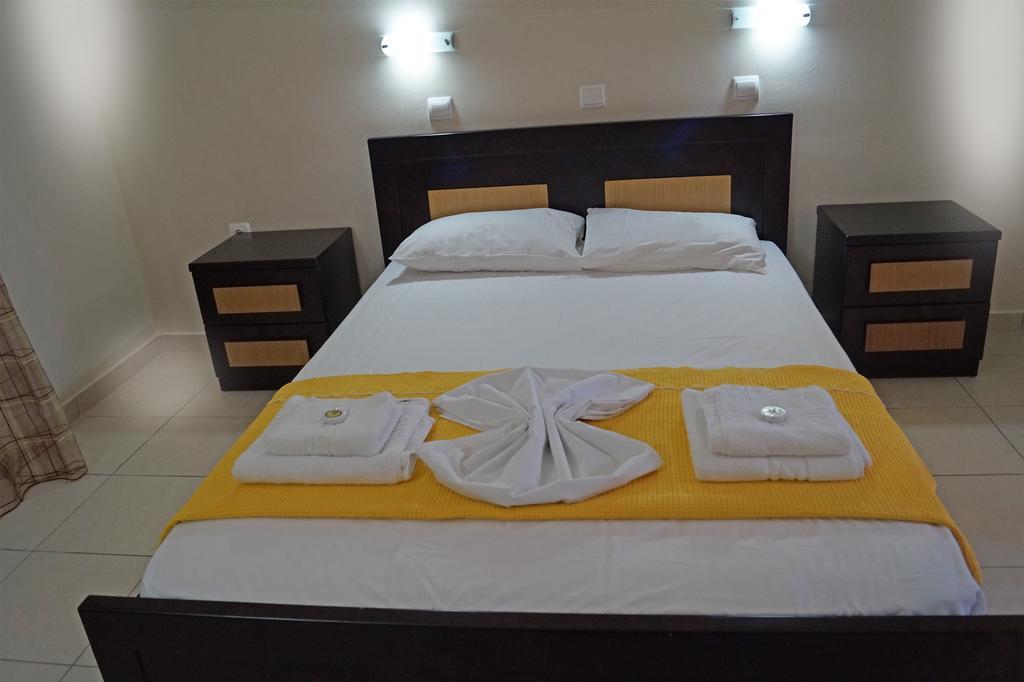 Pouliezos Koklanis Zante Apartments Аликес Екстериор снимка
