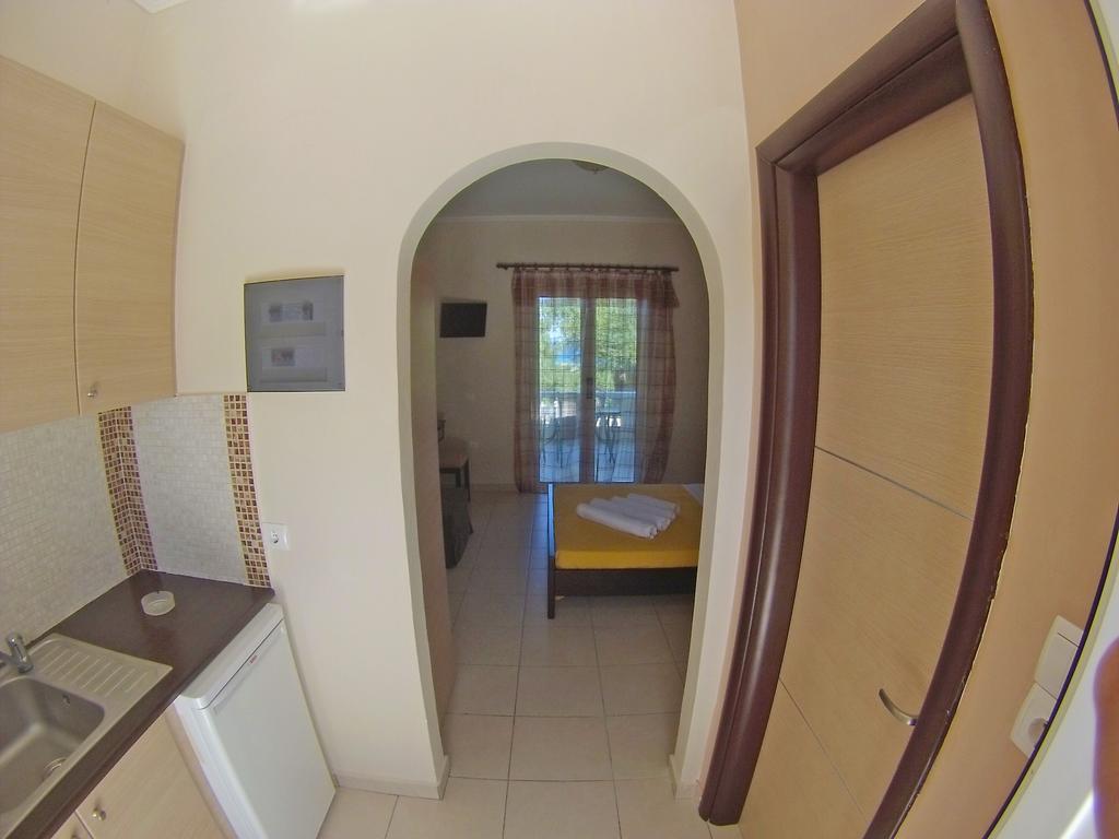 Pouliezos Koklanis Zante Apartments Аликес Екстериор снимка